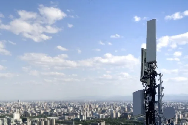 1544421594871.jpg Huawei-11-antenna.jpg