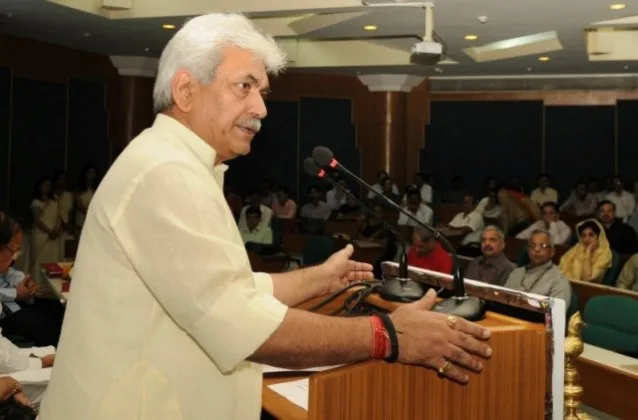 1546844214932.jpg Telecom-minister-Manoj-Sinha-on-spectrum-auction.jpg