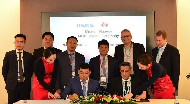 1551174568823.jpg Maxis-and-Huawei-at-MWC-2019.jpg