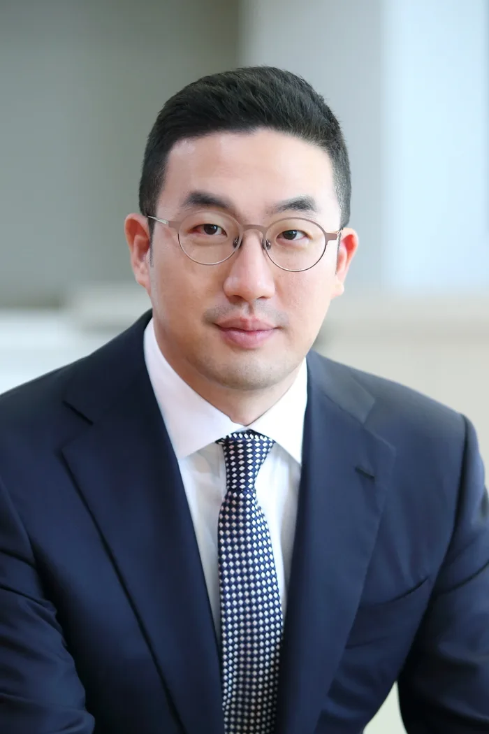 LG chair urges group-wide synergy for AI data center