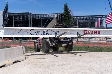 CyrusOne tops out 18MW Illinois data center