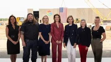 Google pledges $7bn to expand Iowa data center footprint