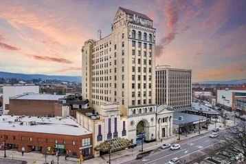 Office and data center building up for sale in Pennsylvania
